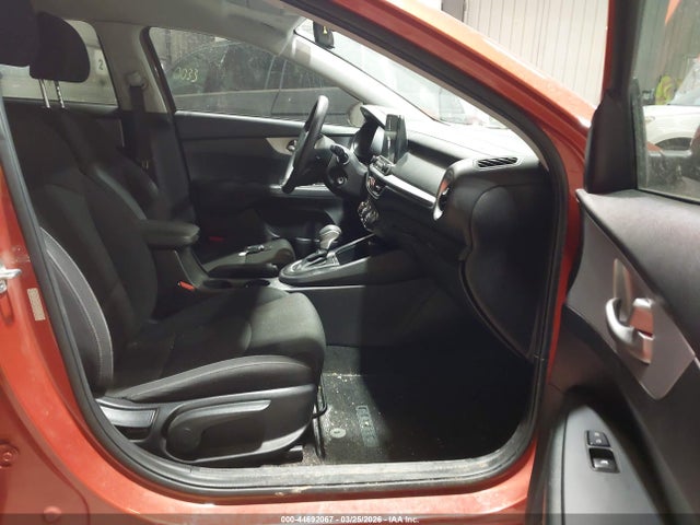 2022 Kia Forte Lxs მანქანა იყიდება აუქციონზე, vin: 3KPF24AD4NE467384, აუქციონის ნომერი: 44692067
