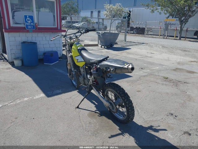 44692071 :رقم المزاد ، JS1SK43A332101311 vin ، 2003 Suzuki Dr-z400 S مزاد بيع