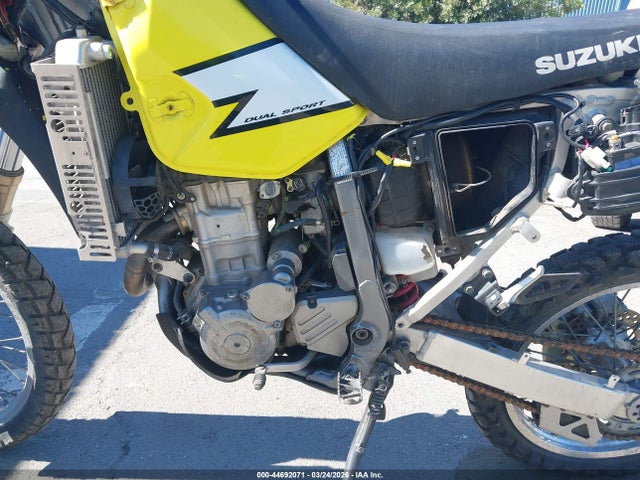 44692071 :رقم المزاد ، JS1SK43A332101311 vin ، 2003 Suzuki Dr-z400 S مزاد بيع