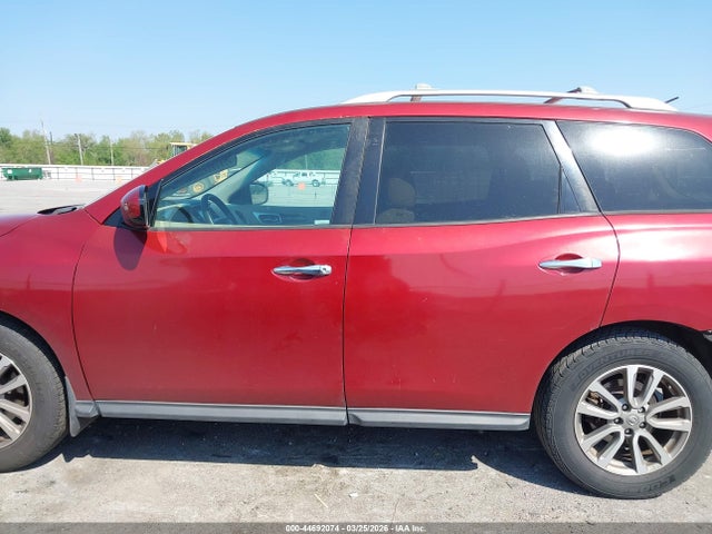 5N1AR2MNXGC650017 Nissan Pathfinder S