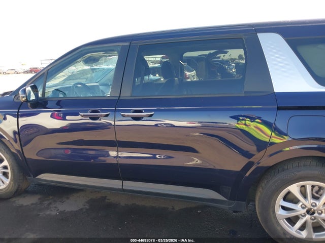 KNDNB4H36R6311657 KIA Carnival Mpv Lx Seat Package