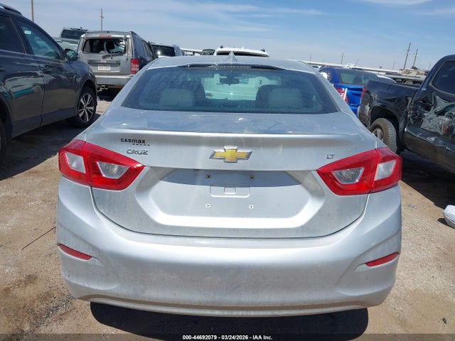 44692079 :رقم المزاد ، 1G1BE5SM3H7225662 vin ، 2017 Chevrolet Cruze Lt Auto مزاد بيع
