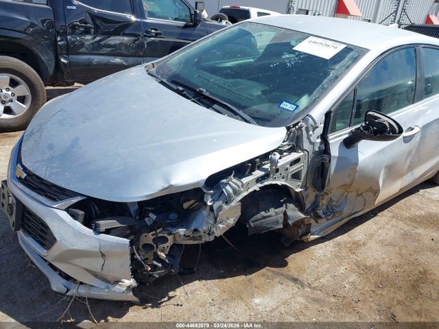 44692079 :رقم المزاد ، 1G1BE5SM3H7225662 vin ، 2017 Chevrolet Cruze Lt Auto مزاد بيع