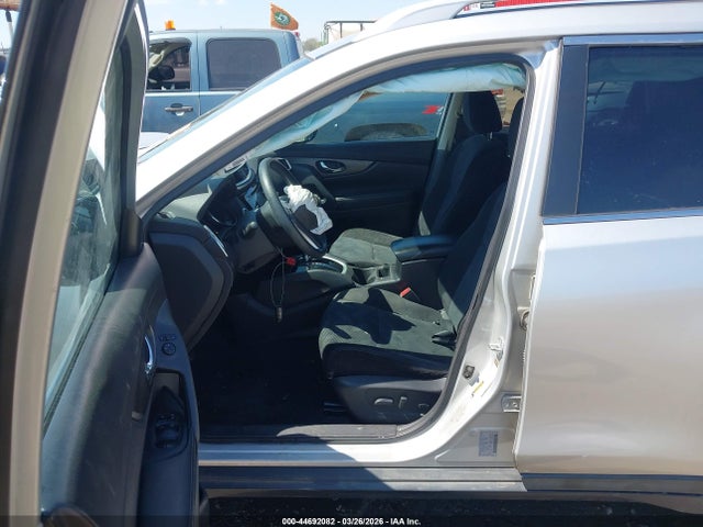 Aukcja sprzedaży 2015 Nissan Rogue Sv, vin: 5N1AT2ML1FC793579, numer aukcji: 44692082