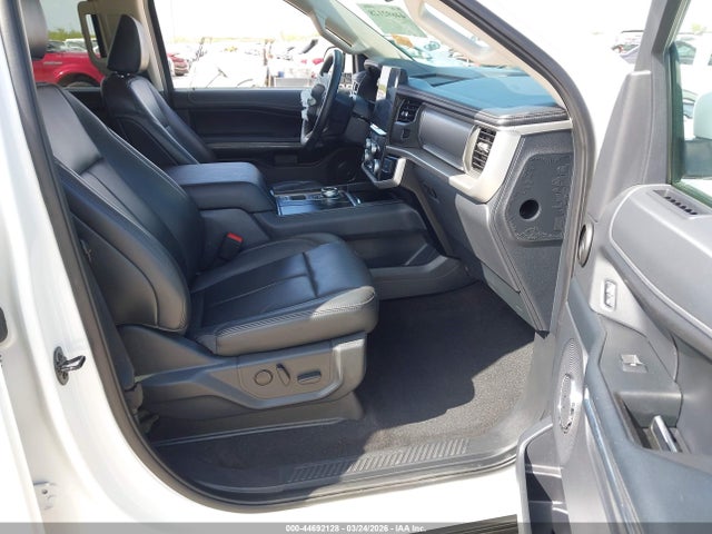 44692128 :رقم المزاد ، 1FMJU1H89REA40694 vin ، 2024 Ford Expedition Xlt مزاد بيع