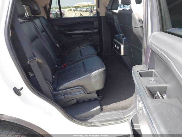 44692128 :رقم المزاد ، 1FMJU1H89REA40694 vin ، 2024 Ford Expedition Xlt مزاد بيع