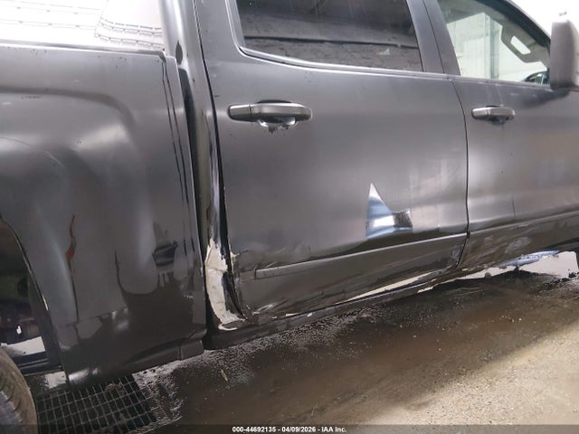 Продажа на аукционе авто 2017 Chevrolet Silverado 1500 2lt, vin: 3GCUKREC6HG252605, номер лота: 44692135