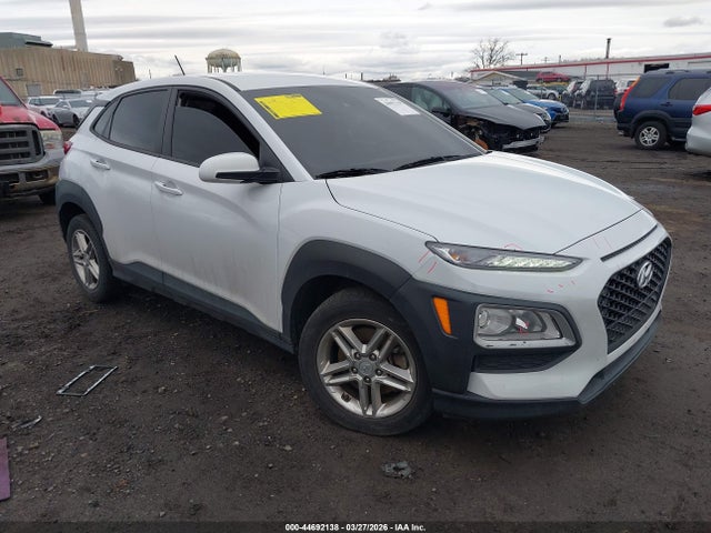 44692138 :رقم المزاد ، KM8K1CAA3MU681683 vin ، 2021 Hyundai Kona Se مزاد بيع