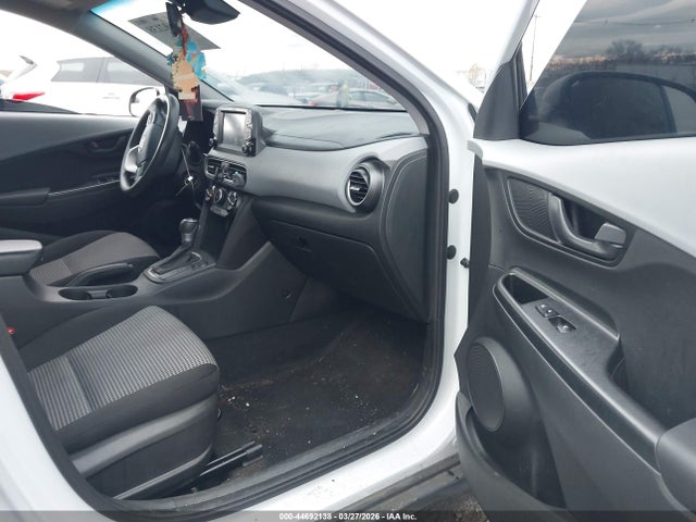 Продажа на аукционе авто 2021 Hyundai Kona Se, vin: KM8K1CAA3MU681683, номер лота: 44692138