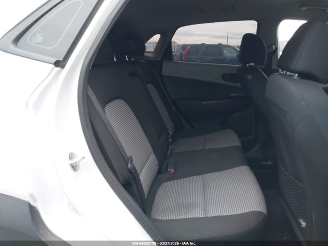 Продажа на аукционе авто 2021 Hyundai Kona Se, vin: KM8K1CAA3MU681683, номер лота: 44692138