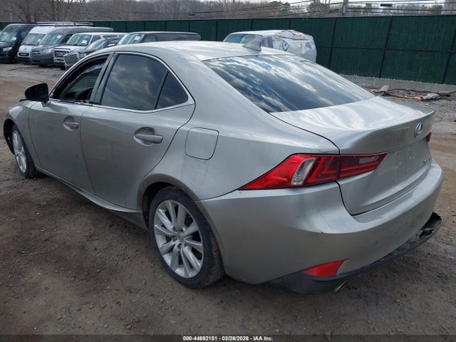 44692151 :رقم المزاد ، JTHCM1D29G5010637 vin ، 2016 Lexus Is 300 مزاد بيع