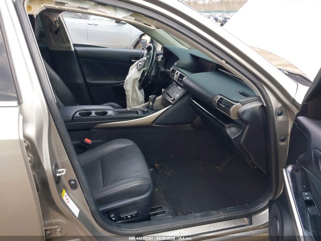 44692151 :رقم المزاد ، JTHCM1D29G5010637 vin ، 2016 Lexus Is 300 مزاد بيع