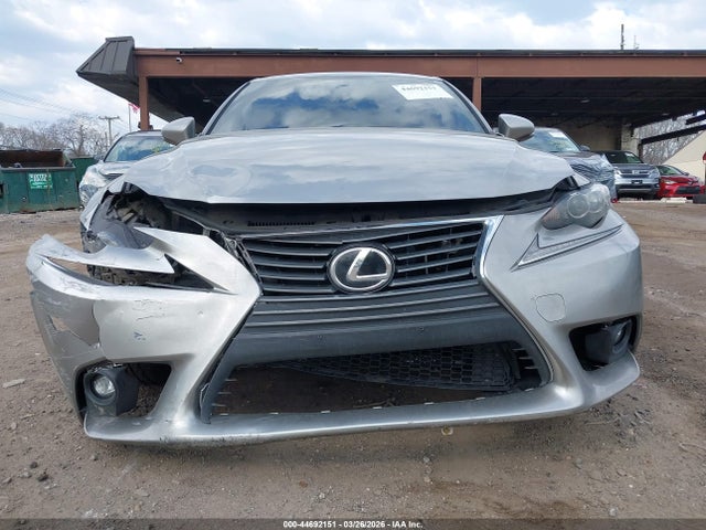 44692151 :رقم المزاد ، JTHCM1D29G5010637 vin ، 2016 Lexus Is 300 مزاد بيع