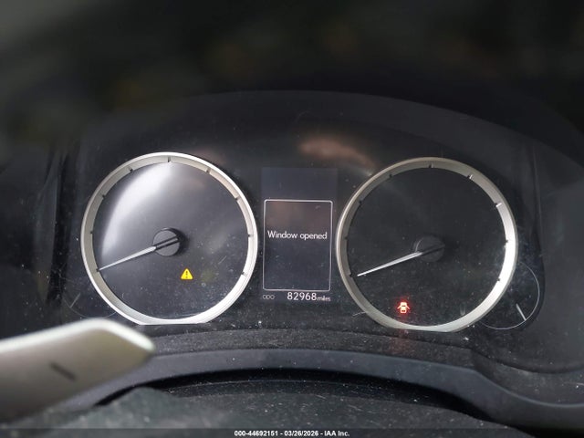 44692151 :رقم المزاد ، JTHCM1D29G5010637 vin ، 2016 Lexus Is 300 مزاد بيع