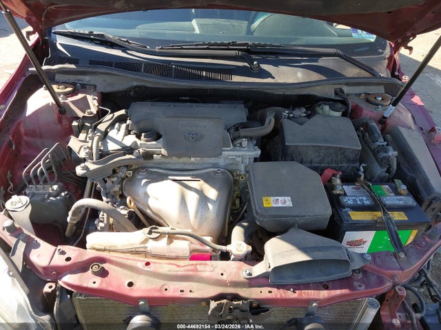44692154 :رقم المزاد ، 4T1BF1FK0HU670895 vin ، 2017 Toyota Camry Se مزاد بيع
