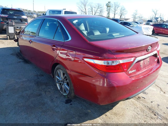 44692154 :رقم المزاد ، 4T1BF1FK0HU670895 vin ، 2017 Toyota Camry Se مزاد بيع