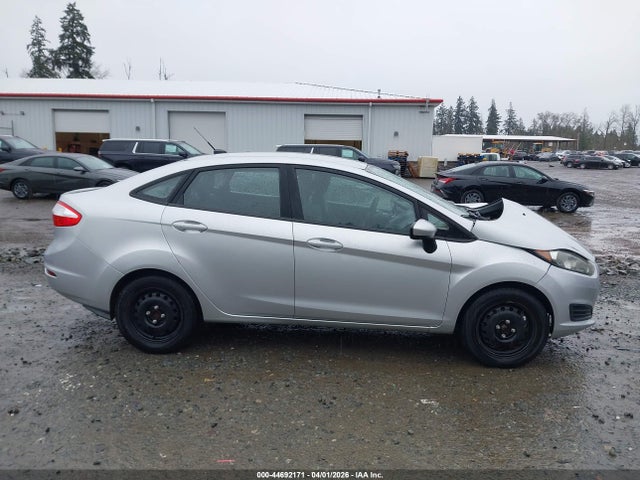 44692171 :رقم المزاد ، 3FADP4AJ5GM154969 vin ، 2016 Ford Fiesta S مزاد بيع