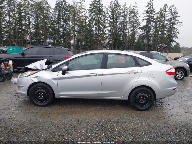 44692171 :رقم المزاد ، 3FADP4AJ5GM154969 vin ، 2016 Ford Fiesta S مزاد بيع