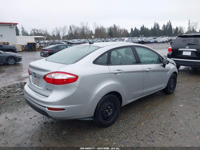 44692171 :رقم المزاد ، 3FADP4AJ5GM154969 vin ، 2016 Ford Fiesta S مزاد بيع