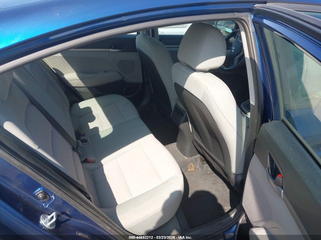 Hyundai ELANTRA SE 2017 5NPD74LF5HH092645 Image 8