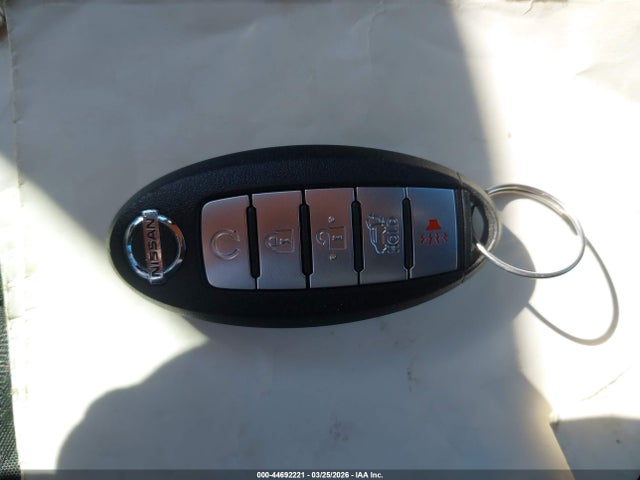 Aukcja sprzedaży 2017 Nissan Rogue Sv, vin: KNMAT2MV9HP619339, numer aukcji: 44692221