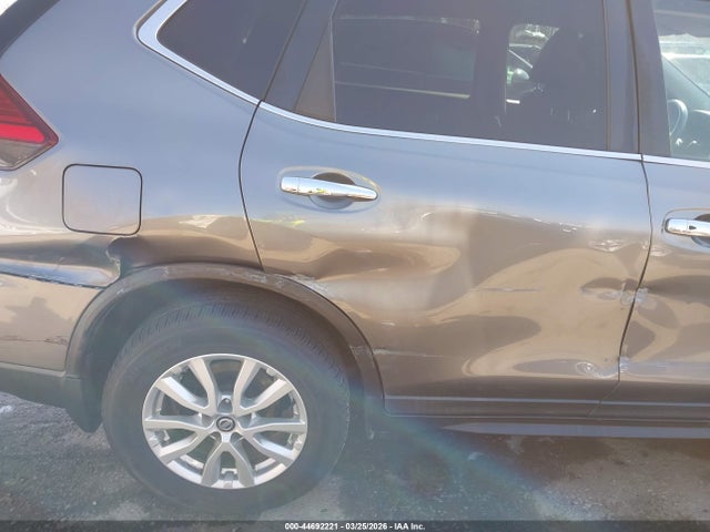 Aukcja sprzedaży 2017 Nissan Rogue Sv, vin: KNMAT2MV9HP619339, numer aukcji: 44692221