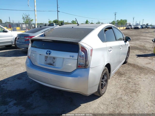 Toyota Prius Two 2015 JTDKN3DU2F0471732 Image 4
