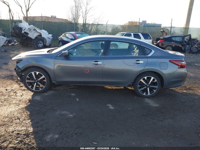 1N4AL3AP4JC114808 Nissan Altima 2.5 Sr