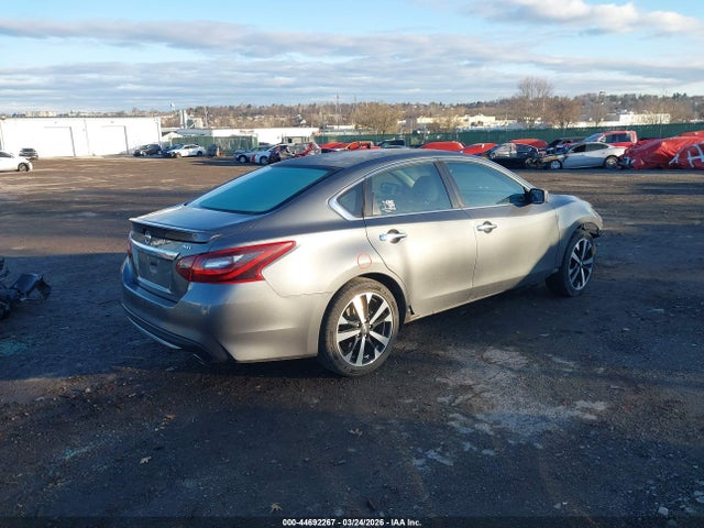 1N4AL3AP4JC114808 Nissan Altima 2.5 Sr