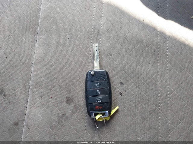 5XYPGDA34HG292834 KIA Sorento 2.4l Lx