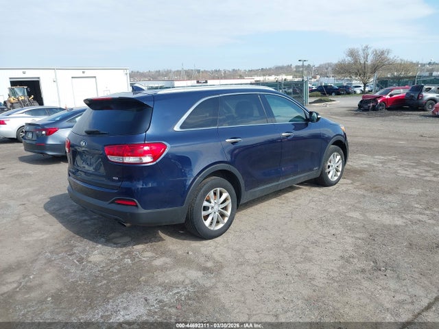 5XYPGDA34HG292834 KIA Sorento 2.4l Lx