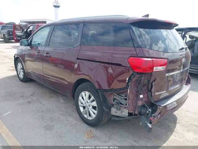 2018 KIA SEDONA KNDMB5C19J6375123 Photo 2