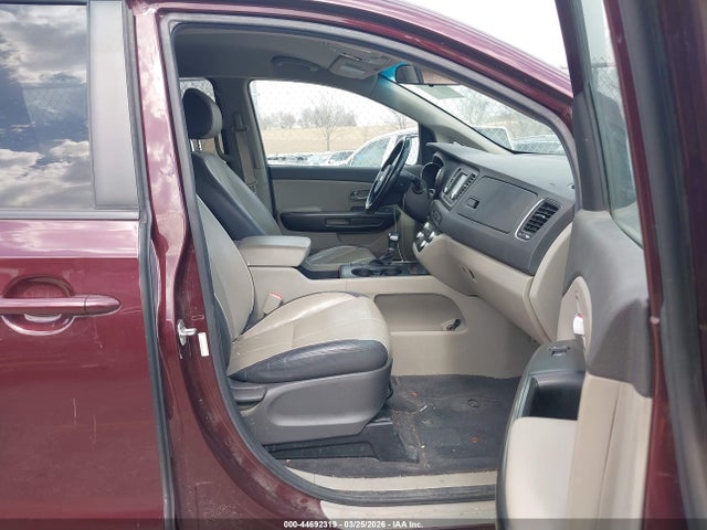 2018 KIA SEDONA KNDMB5C19J6375123 Photo 4
