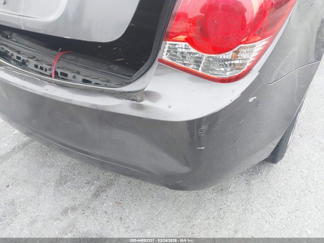 44692337 :رقم المزاد ، 1G1PC5SHOB7224927 vin ، 2011 Chevrolet Cruze Ls مزاد بيع