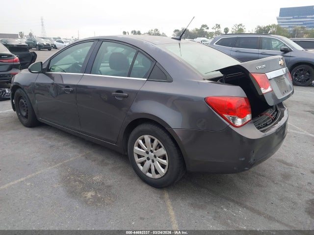 44692337 :رقم المزاد ، 1G1PC5SHOB7224927 vin ، 2011 Chevrolet Cruze Ls مزاد بيع
