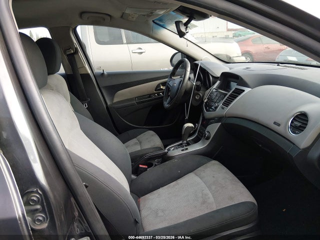 44692337 :رقم المزاد ، 1G1PC5SHOB7224927 vin ، 2011 Chevrolet Cruze Ls مزاد بيع