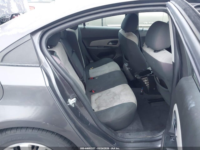 44692337 :رقم المزاد ، 1G1PC5SHOB7224927 vin ، 2011 Chevrolet Cruze Ls مزاد بيع