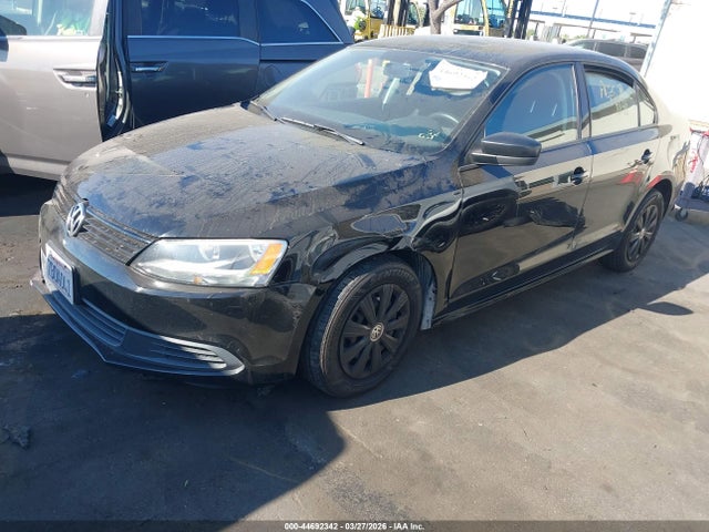 Продаж на аукціоні авто 2013 Volkswagen Jetta 2.0l S, vin: 3VW2K7AJXDM300373, номер лоту: 44692342