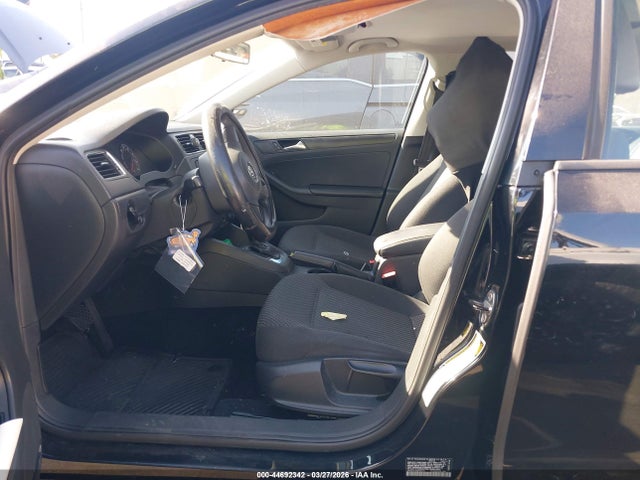 Продаж на аукціоні авто 2013 Volkswagen Jetta 2.0l S, vin: 3VW2K7AJXDM300373, номер лоту: 44692342