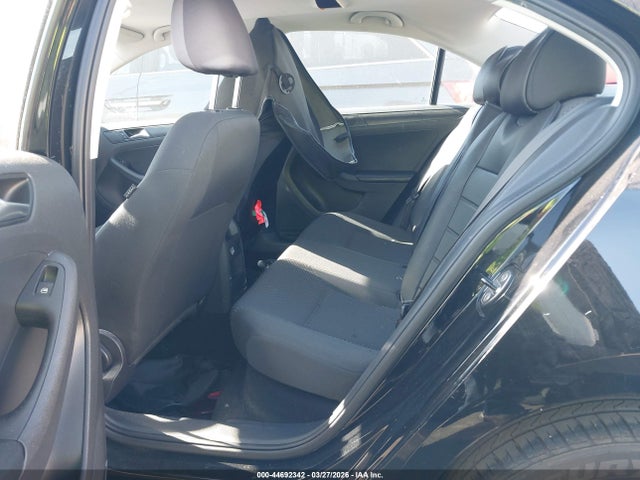 Продаж на аукціоні авто 2013 Volkswagen Jetta 2.0l S, vin: 3VW2K7AJXDM300373, номер лоту: 44692342
