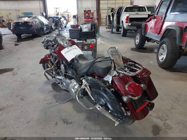 1HD1GZM19FC307180 Harley-Davidson Fld Switchback