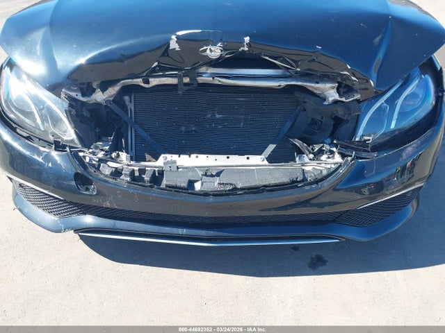 44692352 :رقم المزاد ، WDDZF4KB3JA435804 vin ، 2018 Mercedes-benz E 300 4matic مزاد بيع