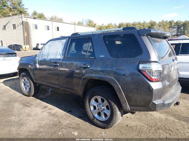 JTEMU5JR9M5886064 Toyota 4RUNNER SR5