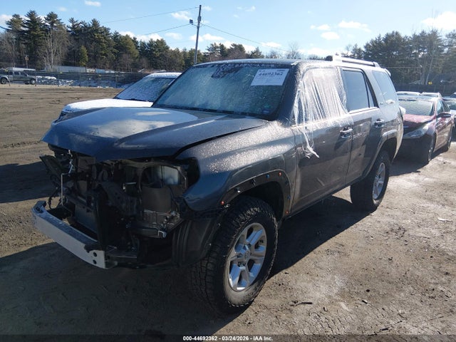 JTEMU5JR9M5886064 Toyota 4RUNNER SR5