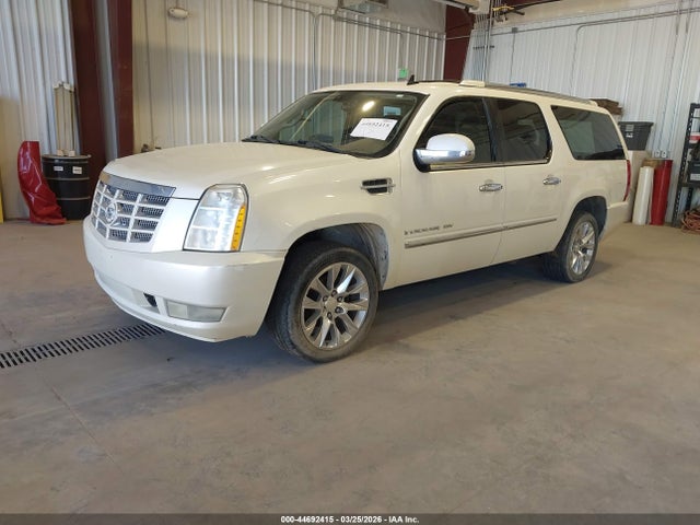 44692415 :رقم المزاد ، 1GYFK668X8R178262 vin ، 2008 Cadillac Escalade Esv Standard مزاد بيع