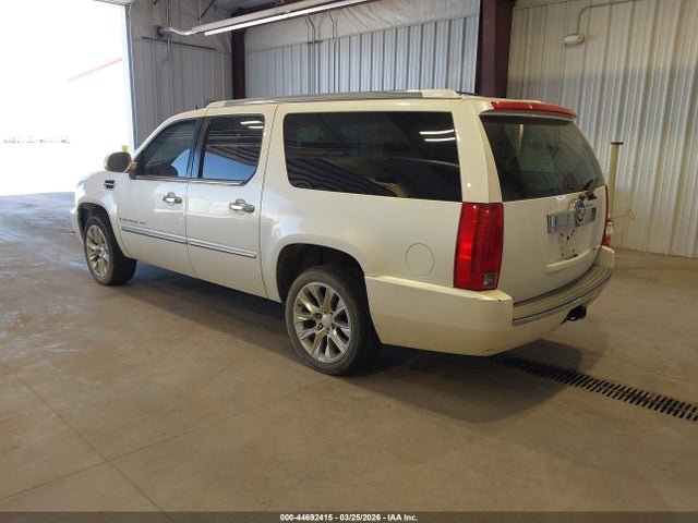 44692415 :رقم المزاد ، 1GYFK668X8R178262 vin ، 2008 Cadillac Escalade Esv Standard مزاد بيع