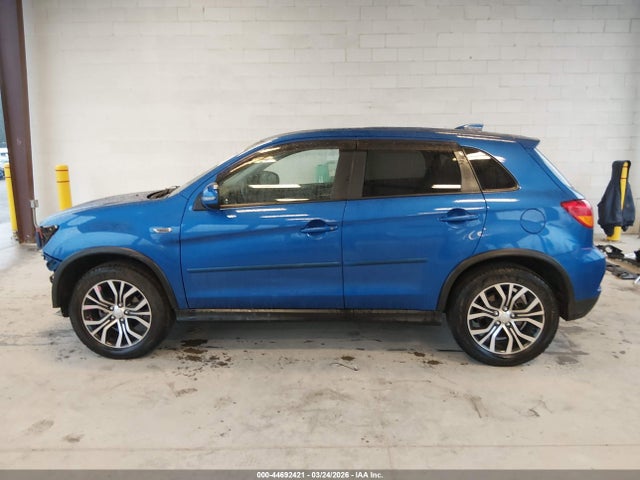 JA4AP3AU4JZ004868 Mitsubishi Outlander Sport 2.0 Es