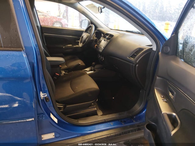 2018 MITSUBISHI OUTLANDER SPORT JA4AP3AU4JZ004868 Photo 4