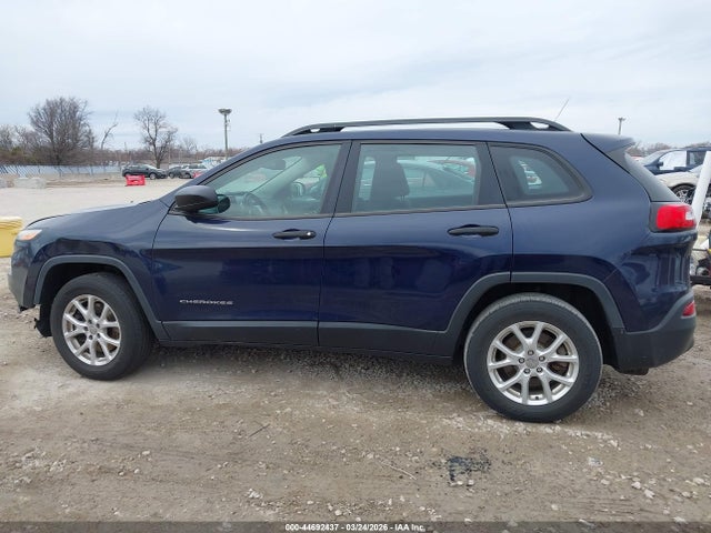 Продажа на аукционе авто 2015 Jeep Cherokee Sport, vin: 1C4PJMAB3FW735130, номер лота: 44692437