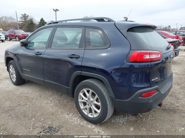 Продажа на аукционе авто 2015 Jeep Cherokee Sport, vin: 1C4PJMAB3FW735130, номер лота: 44692437